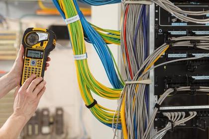 Imagem de Impressora Rotuladora Brady M210 Plus Profissional Fitas BMP21
