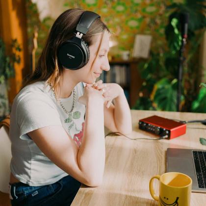 Imagem de INTERFACE DE AUDIO FOCUSRITE SCARLETT 4l4 4 GERAÇÃO