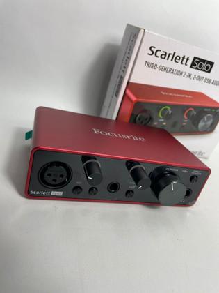 Imagem de Interface de áudio Focusrite Scarlett Solo 3ª geração Cod 18333