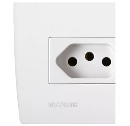 Imagem de Interruptor 1 Seção + Tomada 2P+T Branca 4 X 2 linha Ilus 10 Amperes SOPRANO 