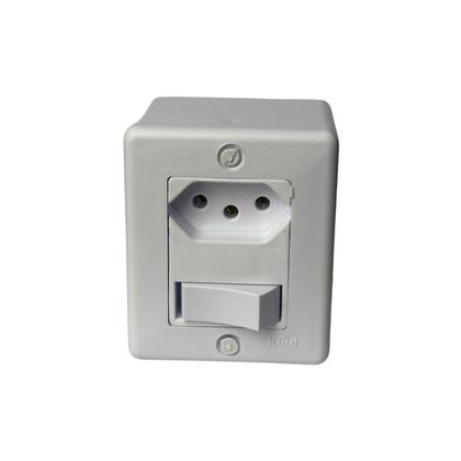 Imagem de Interruptor Simples 1 Tecla Com Tomada 3 Pinos 6/10A 250V