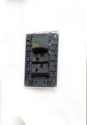 Imagem de Interruptor Tomada 2 Usb De Parede Universal Bivolt 2.1A 5V