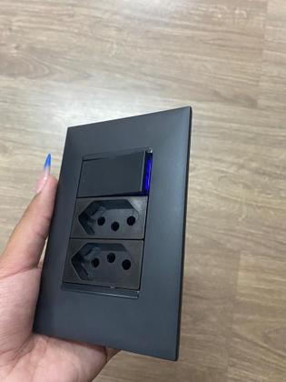 Imagem de Interruptor + Tomada Dupla 20A 4x2 - Pial Plus + Preto