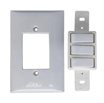 Imagem de Interruptor Triplo Simples 10A De Parede Flp Paris 1420031