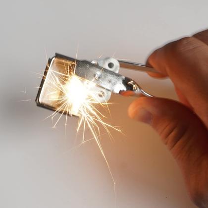 Imagem de Isqueiro Triple Flint Torch Striker GUTIMORE Spark, 2 unidades