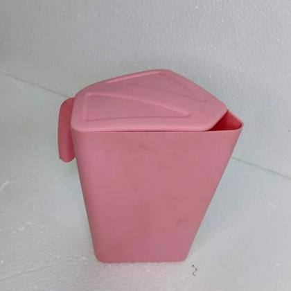 Imagem de Jarra Plástica Para Águas e Sucos Com Tampa 2 Litros