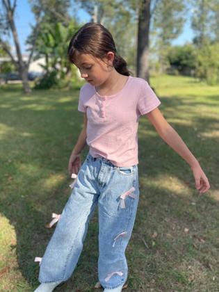 Imagem de Jeans Peakpride, perna larga, cintura elástica, para meninas de 7 a 14 anos