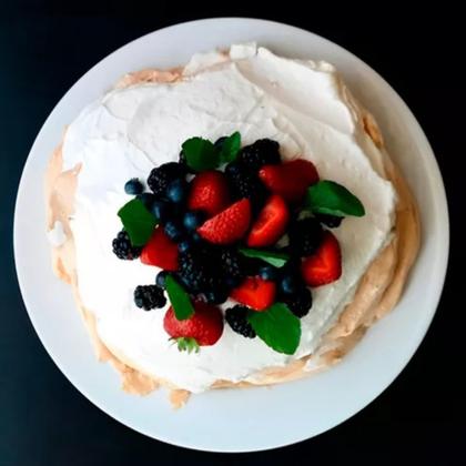 Imagem de Jogo Com 6 Pratos Redondo Branco de Melamina Para Sobremesa Kit 6 Pratinhos Redondo De Plástico Branco 18cm Para Bolo Doces E Sobremesas Bestfer