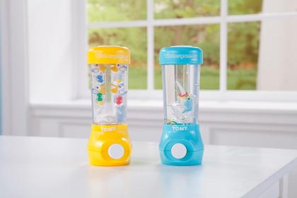 Imagem de Jogo de água portátil TOMY Classic Kids Ring Toss Pelican