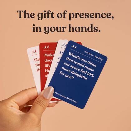 Imagem de Jogo de cartas Os pais são humanos, colegas de quarto são humanos. 140 cartas