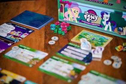 Imagem de Jogo de construção de decks Renegade Game Studios My Little Pony
