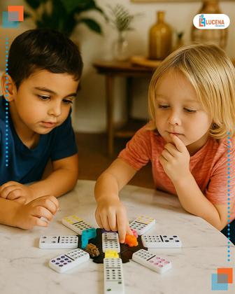 Imagem de Jogo de Domino Mexicano Completo Tipo Osso C/4 Trem e Eixo Central 91 peça Profissional Lata Hoyle Educativo tradicional