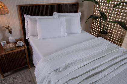 Imagem de Jogo de Lençol CASAL 200 fios 3 Peças Bordado Inglês com Lese