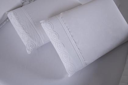 Imagem de Jogo de Lençol CASAL 200 fios 3 Peças Bordado Inglês com Lese