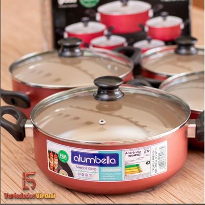 Imagem de Jogo de Panelas Antiaderentes CJ 05 Panelas com Tampa de Vidro e Alças em Banquelite Cor Grafite e Cereja Alumbella