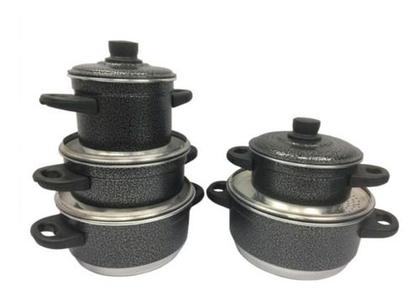 Imagem de Jogo De Panelas Preto Em Alumínio Com Talheres