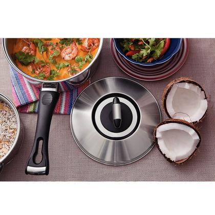 Imagem de Jogo de Panelas Tramontina Solar Baquelite 5 Peças em Aço Inox Fundo Triplo com Cabos e Alças de Baquelite 65720010