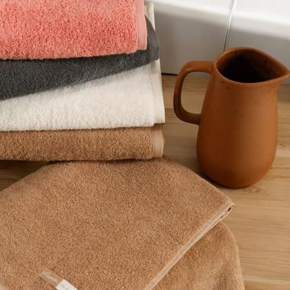 Imagem de Jogo de Toalha Algodão Egípcio Cinza 04 Peças Banhão/Gigante - Quefren (2 Banho + 2 Rosto) LMpeter