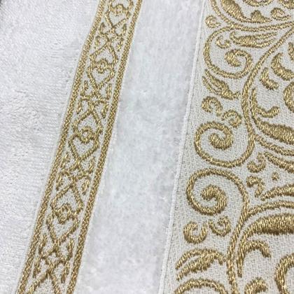 Imagem de Jogo de Toalhas La Vie  2 Peças com Fio Penteado, Barra Aveludada e Fios Dourados