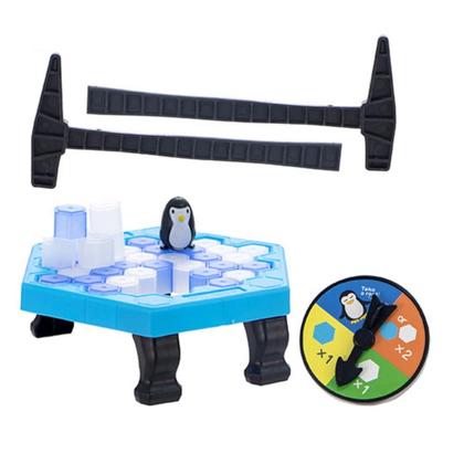 Imagem de Jogo pinguim numa fria quebra gelo