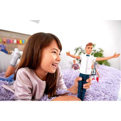 ken Boneca Barbie - Ken Fashionista Loiro Colorido Malibu DWK44