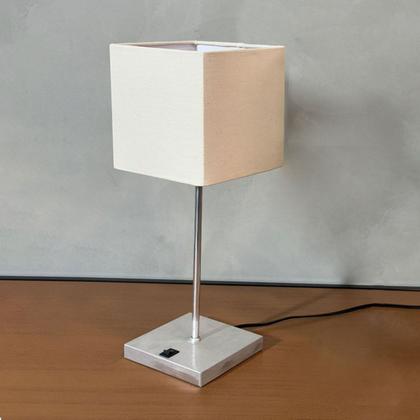 Imagem de Kit 02 Abajur Luminária de Mesa Quadrado Escovado Com Interruptor com Cúpula Bege Decoração Casa