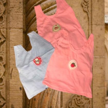 Imagem de KIT 06 CAMISETAS PARA BEBE RECEM NASCIDO MENINA,Camisetinhas e Regatas para Recém-Nascida Menina: Conforto, Qualidade e Estilo para seu Bebê!"