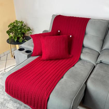 Imagem de Kit 1 Peseira Super Luxo Para Cama Queen, Poltrona e Sofá 230cm x 60cm com 2 Capas de Almofada em Tricot  Modelo Premium Costura Mágica.