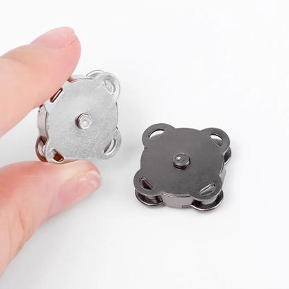 Imagem de Kit 10 Botões Magnéticos 14mm Fecho Imantado Bronze P/ Costurar imã