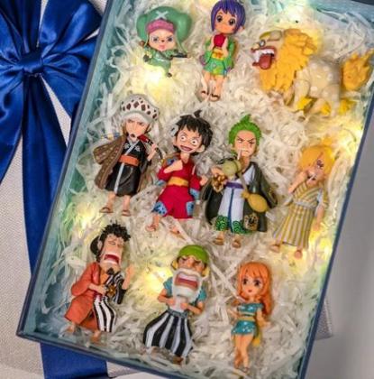 Kit 10 Miniaturas One Piece Luffy Zoro Nami Wano - Bandai - Mini