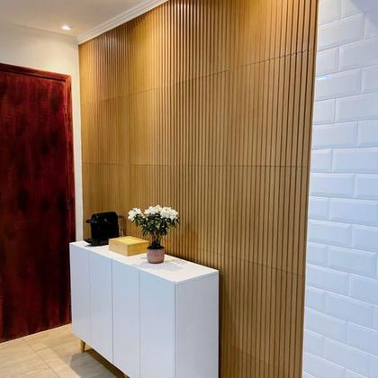 Imagem de Kit 10 Painel Madeira Ripado 50x50 Parede 2,5m² Auto Adesivo 