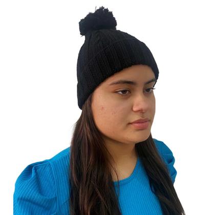 Imagem de Kit 10 Toucas De Inverno Pompom Preta Gorro Lã Tricot Frio