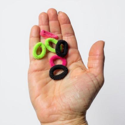 Imagem de Kit 1000 Mini Xuxinhas Rabicó Coloridas p/ crianças elastico