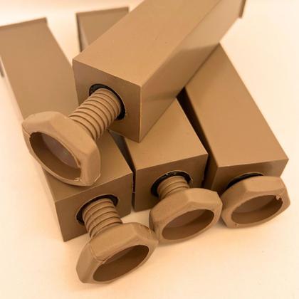Imagem de Kit 12 Pés Plásticos Quadrado 17 cm Nogal Para Armário M02 Balcão Móveis Cozinha - Inoviza
