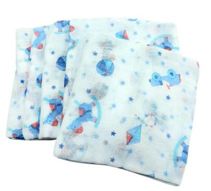 Imagem de Kit 13 Peças Enxoval de Bebê - 10 Fraldas de Pano + 3 Cueiros Flanelados Estampados