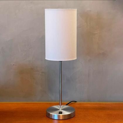 Imagem de Kit 2 Abajur de Mesa Clássico Redondo Escovado Com Interruptor e Com Cúpula Ref 82 de cabeceira, cama, Quarto ou Sala