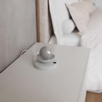 Imagem de Kit 2 Abajur de Mesa Dama moderno Com Globo 10cm Decoração iluminação de Casa, Sala, Quarto Cama e Cabeceira e Escritório