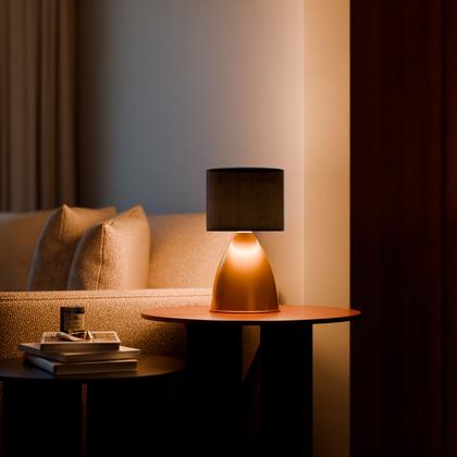 Imagem de Kit 2 Abajur de Mesa Dourado Bojudo Com Cúpula Algodão Para Cabeceira, Cama, Quarto, Sala ou Escritório