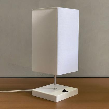 Imagem de Kit 2 Abajur Luminária De Mesa Quadrado de MDF Com Interruptor Com Cúpula Para Cabeceira, Sala ou Escritório, cama ou Quarto, corredor sala