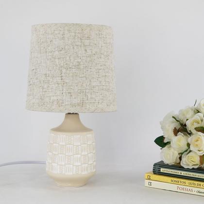 Imagem de Kit 2 Abajures Com Cúpula Palha - Luminárias de Mesa / Sala