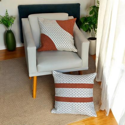 Imagem de Kit 2 Almofadas Linho Bouclé Terracota Com Renda Clara 45x45