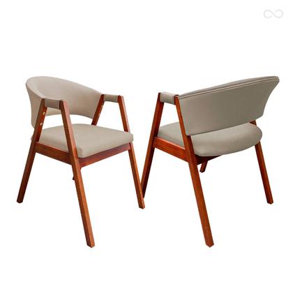 Imagem de Kit 2 Cadeira Poltrona para Sala de Jantar Ravena em Madeira Castanho Suede Bege CCS