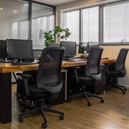 Imagem de Kit 2 Cadeiras Escritório Diretor Giratória Ergonômica NR17 Shanghai