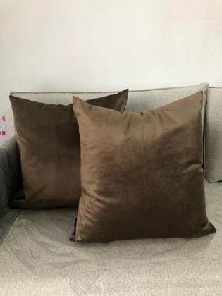 Imagem de Kit 2 Capa Almofada Veludo Lisa 43x43 ZIPER