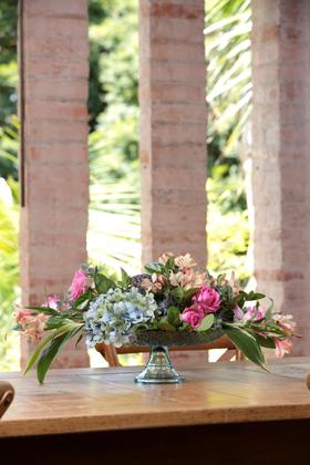 Imagem de Kit 2 Centros de Mesa Fruteira de Vidro com Pé Pluma Vitazza Decoração, Organização e Mesa Posta, com Toque Elegante, Praticidade Sustentável e Estilo