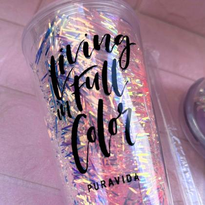 Imagem de kit 2 copos de festa ascende pisca colorido com tampa luz de led com canudo lembrancinha carnaval