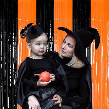 Imagem de Kit 2 Cortinas Metalizadas Em Fita Para Decoração Halloween