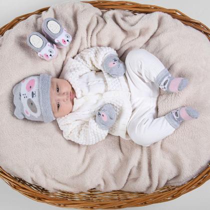Imagem de Kit 2 Enxoval Touca Luva Meia e Pantufa Bebê Recém Nascido Menina