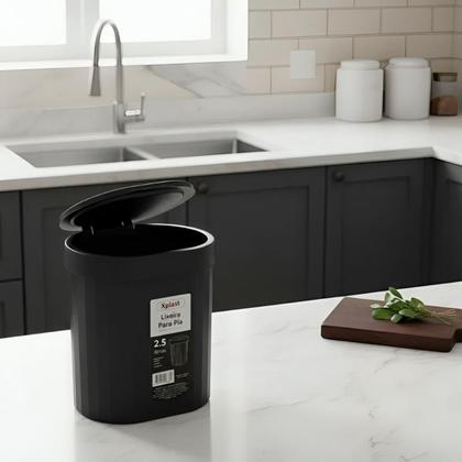 Imagem de Kit 2 Lixeira para Pia de 2,5 Litros Preta Xplast Home