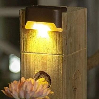 Imagem de KIT 2 luminarias Solar Sensor Balizador LED de LUZ QUENTE LED MT078 Carregamento Solar, Área Externa, Diferentes para Casa.